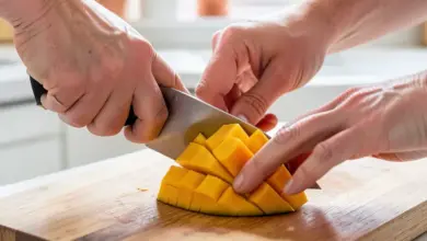 Jak správně nakrájet mango na kousky - ilustrační foto